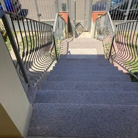Bilocale Con Parcheggio In Zona Tranquilla * Pula