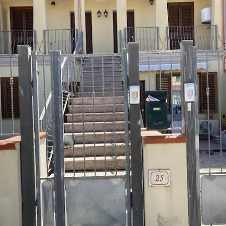 Daire Bilocale Con Parcheggio In Zona Tranquilla *